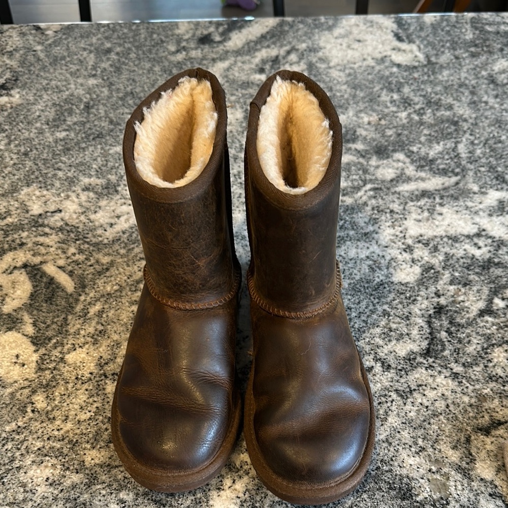 Brown Shearling-Lined Boots